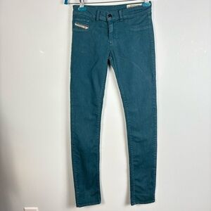 Diesel women’s LIVIER Super Slim Jegging Size 28